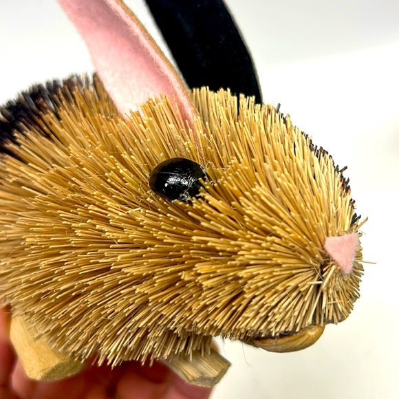 Retro style set of two bottle brush rabbit home/Easter decor - Picture 6 of 16